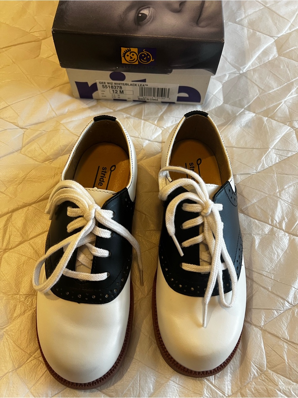 Stride Rite White and Black Saddle Oxford Shoes. 12M